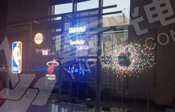 透明LED顯示屏前有猛虎后有追兵 新的市場藍海在哪里？