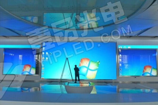 LED顯示屏轉(zhuǎn)型升級 LED顯示屏公司三個方向的選擇