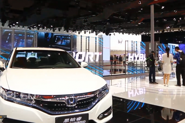 上海車展·HONDA|有LED透明屏的發(fā)布會(huì)才能超乎想象！
