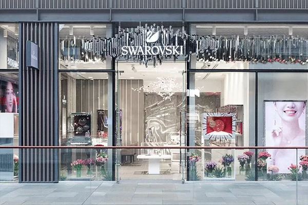 從奧運舞臺到零售櫥窗，壹品冰屏把這家珠寶店設(shè)計成藝術(shù)景觀