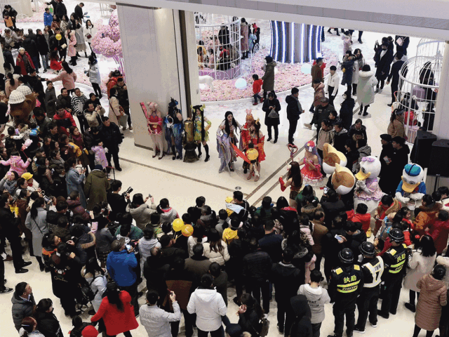壹品的這面“水晶冰屏”，憑什么改變了這座12萬㎡購物中心的營銷方式